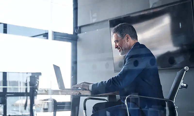 Client interacting with their professionally migrated cloud solution